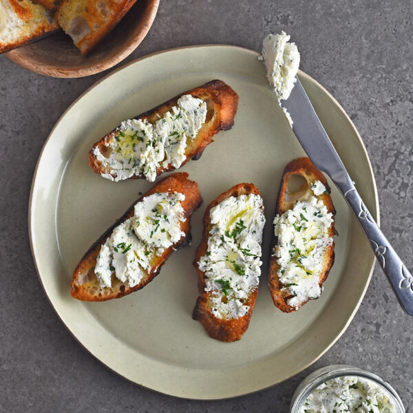 Fromage Blanc – Garlic & Parsley